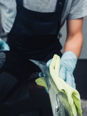 cropped-view-of-car-cleaner-in-overalls-wiping-car-2023-11-27-05-09-45-utc-1536×1025 cropped-view-of-car-cleaner-in-overalls-wiping-car-2023-11-27-05-09-45-utc-1536x1025